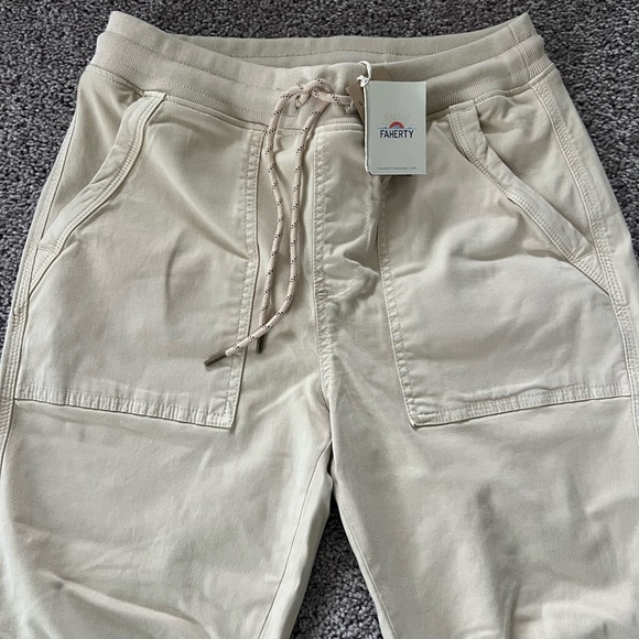 NWT Faherty Traveler Pant - Picture 7 of 13